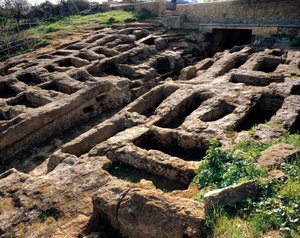 Ruines de la nécropole chrétienne dans la vallée des Temples, 4ème au 5ème siècle. Agrigente, Agrigente. Sicile Italie