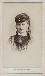 Portrait de Christine Nilsson - Paris . Photo studio Reutlinger