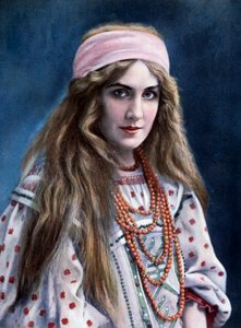 Marguerite Carré (1880-1947) dans le rôle de Snegourotchka, dans La Demoiselle des neiges, de Nikolaï Rimski-Korsakov (1844-1908) - Paul (after) Nadar