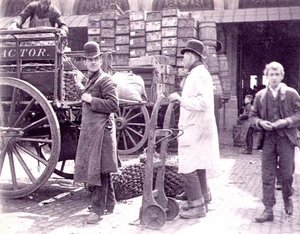 Déchargement au marché de Billingsgate