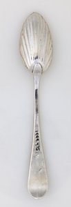 Cuillère cannelée, c.1785