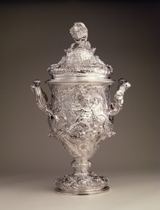 Coupe à deux anses et couvercle, 1742-43