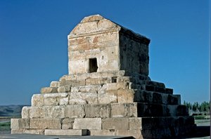 Vue de la tombe de Cyrus II, site de Pasargades, VIe siècle av. J.-C. - Persian School