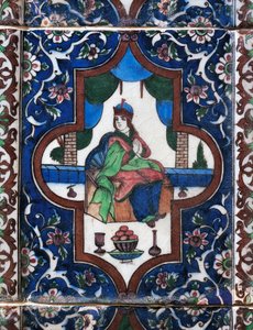 Femme assise, carreau de céramique peint, civilisation persane