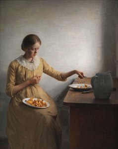 Une jeune fille préparant des chanterelles