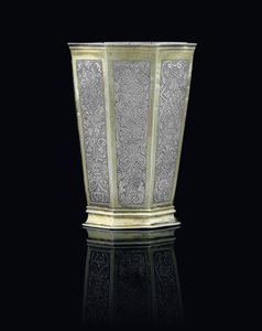 Gobelet, vers 1725