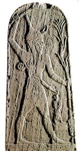 Art phénicien : stèle en calcaire du dieu Baal