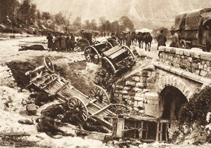 Un convoi de munitions italien sur une route d