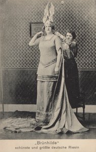 Brunhilde, la plus belle et la plus grande géante allemande
