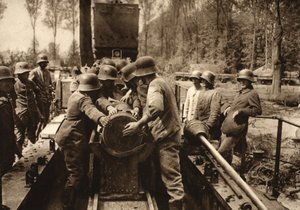 Le Grenade de 38 cm est chargé dans son tube