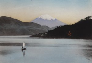 Japon, vers 1912 : Mont Fuji depuis le lac Hakone - Photographer Japanese
