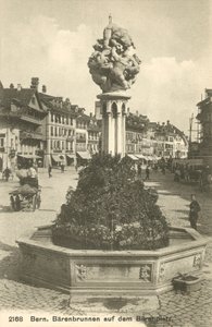 Bern, Switzerland, Barenbrunnen Auf Dem Barenplatz (b/w photo) - Photographer Swiss