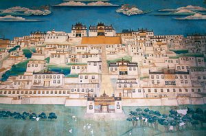 Fresque représentant la ville dans le monastère de Ganden Sumtsenling (gompa), Zhongdian (en tibétain Gyalthang, renommé en 2001 en Shangri-La par le gouvernement chinois pour promouvoir le tourisme dans cette région du plateau tibétain), province du Yunna