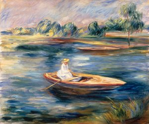 Jeune femme assise dans une barque
