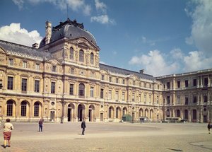 La façade Henri II dans la Cour Carrée