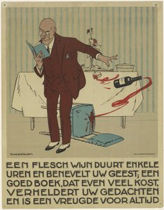 Homme lisant renversant accidentellement une bouteille et un verre de vin de la table