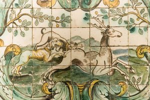 Carreaux de majolique représentant des chiens chassant un cerf, de la salle de chasse au Palacio da Praia, Belem, vers 1680 - Portuguese School