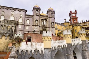 Vue du Palais National - Portuguese School