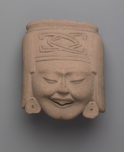 Tête de femme riant, Totonac