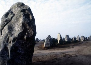 Monuments mégalithiques de Carnac à Kermario
