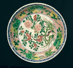 Plat avec décoration famille verte, Période Kangxi, 1662-1722
