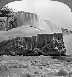 Chutes américaines, Chutes du Niagara, en hiver, New York, USA - Realistic Travels Publishers