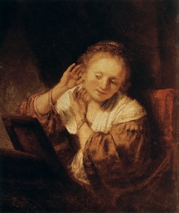 Jeune femme avec des boucles d