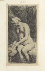 Femme nue assise