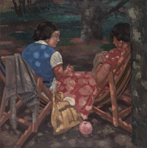 Femmes tricotant dans le jardin