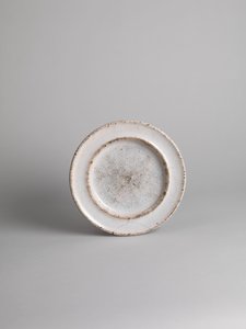 Assiette latérale en étain blanc émaillé ; Assiette latérale ou à fruits émaillée bleue, 1914-18
