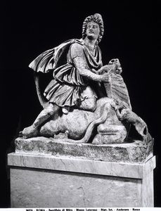 Mithra tuant un taureau - Roman