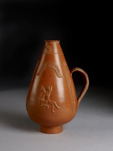Cruche piriforme avec décoration appliquée de léopard ou guépard attaquant un condamné, Pan ivre violant une ménade - Roman