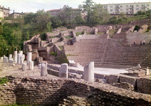 Antiquité romaine : Théâtre romain de Lyon, sur la colline de Fourvière (Rhône) datant du 1er siècle av. J.-C. - Roman