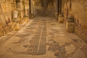 Salle à deux absides, mosaïque de sol, Villa Romana del Casale, Piazza Armerina, Sicile, Italie - Roman