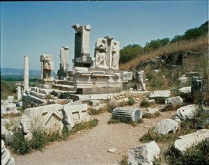 Vue du monument à Memmius