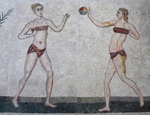 Jeunes femmes en bikini, Villa Romana del Casale, Sicile, 315-350 après J.-C. (mosaïque)