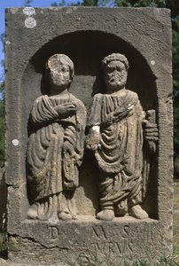 Stèle avec deux figures humaines, Haut Empire (27 av. J.-C.-395 ap. J.-C.) - Roman Imperial Period