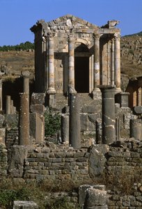 Vue du temple de la famille Septimian, Haute période impériale (27 av. J.-C.-395 apr. J.-C.) - Roman Imperial Period