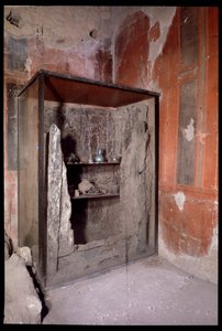 Armoire carbonisée, Casa a Graticcio, 5ème siècle av. J.-C. - 1er siècle apr. J.-C. - Roman Roman