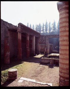 Casa della gemma, 5e siècle av. J.-C. - 1er siècle apr. J.-C.