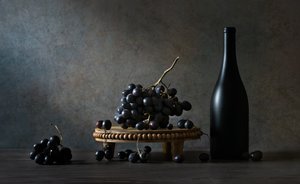Raisins riches, bouteille foncée