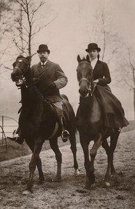 Sa Majesté le Roi George V et la Princesse Mary, 1914 - Rotary Photo