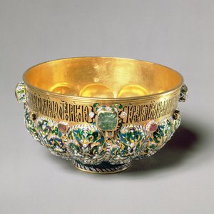 Bol embossé serti de gemmes cabochon et décoration polychrome, 1653