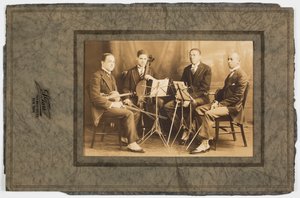Photographie de Hall Johnson et du Quatuor à cordes noir, vers 1923
