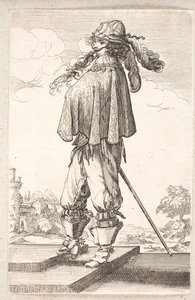 Homme, profil vers la gauche, avec épée et chapeau à plumes, montant deux marches