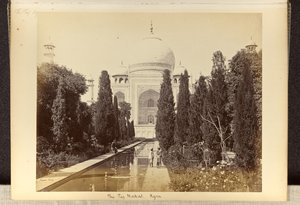 Agra ; le Taj Mahal, vu depuis la fontaine - Samuel Bourne