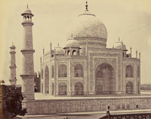 Agra ; le Taj, vu de l