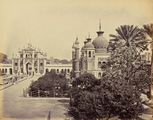 Lucknow ; la porte et le jardin de l