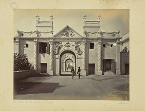 Lucknow ; la porte de la Sirène, Kaiser Bagh - Samuel Bourne