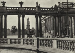 Potsdam, Palais de la ville, Colonnades sur la Havel - Sasha Stone